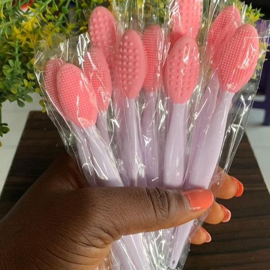 Lip Scrub Brush - Peach