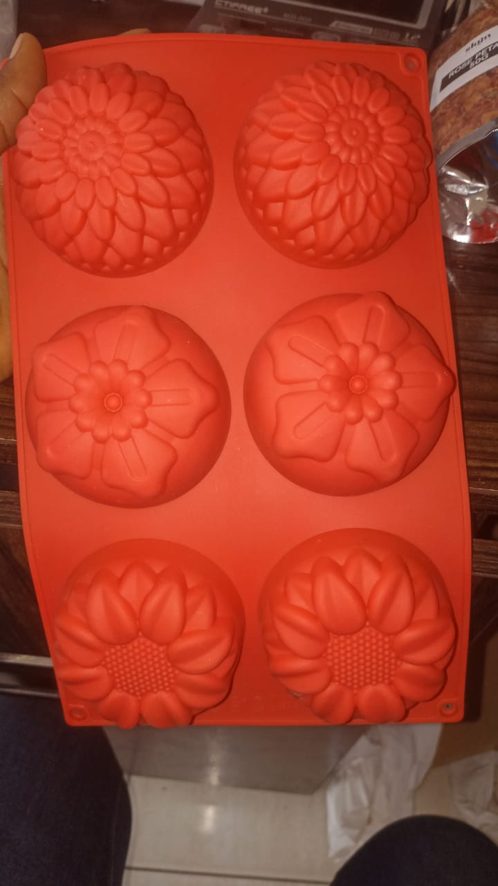 6 Cavity Silicon Flower Mold